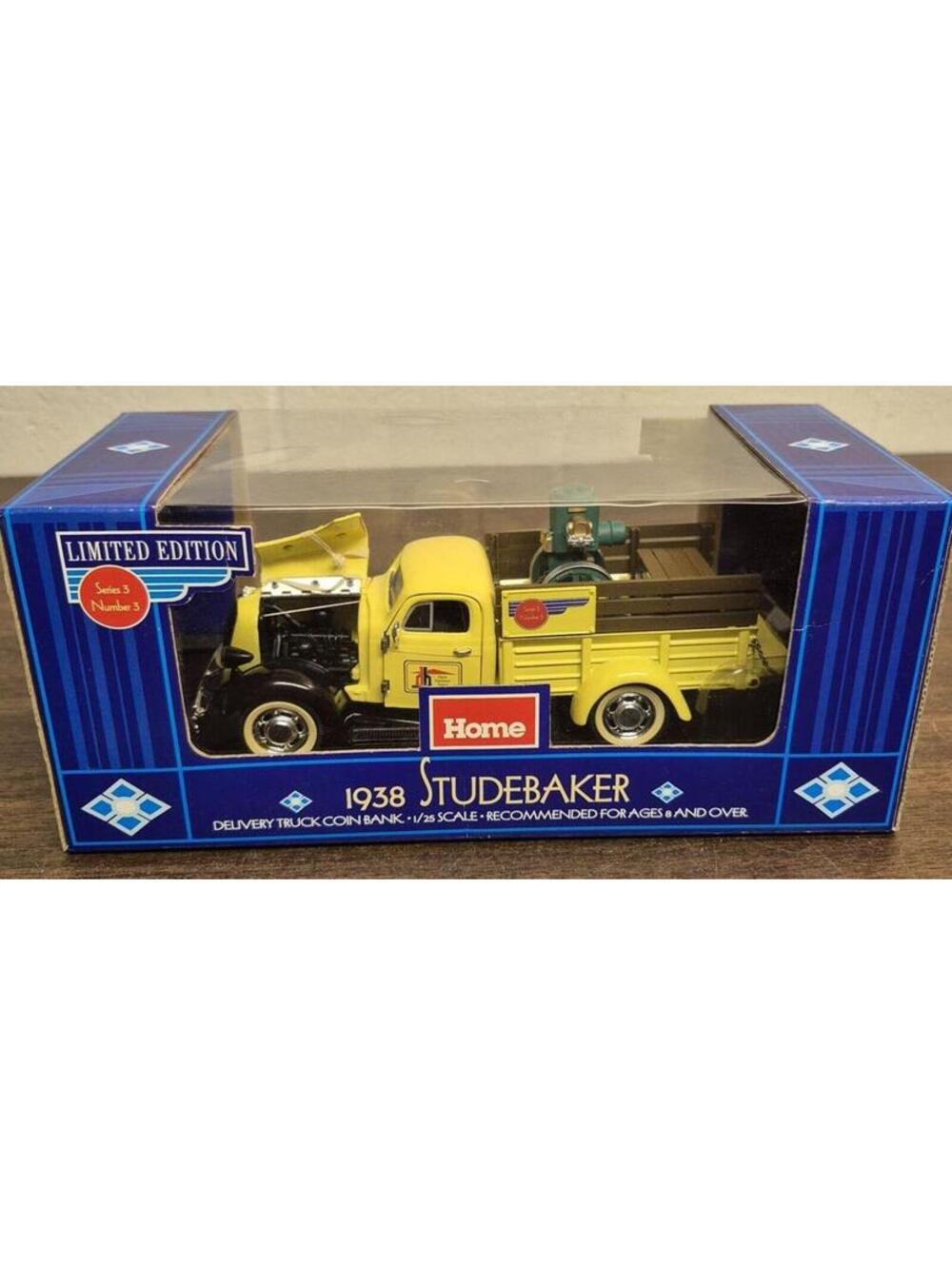 Limited Edition 1938 Studebaker Delivery Truck Coin Bank 1/25 Scale
